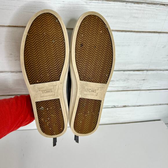 Toms Paxton Grey Suede Slip On Sneaker Shoe Size 8.5